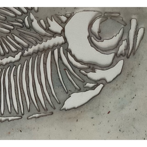 Large Prehistoric Fish Fossil Stencil - Picture 2 of 2